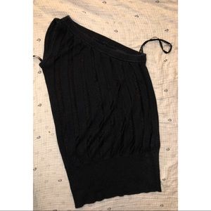 Arden B. One shoulder shirt 🔥🔥